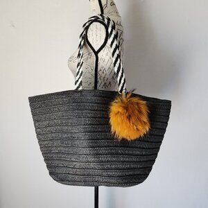 NWT Rachel Zoe x Box of Style Woven Paper Straw Big Tote x Feather Charm Black